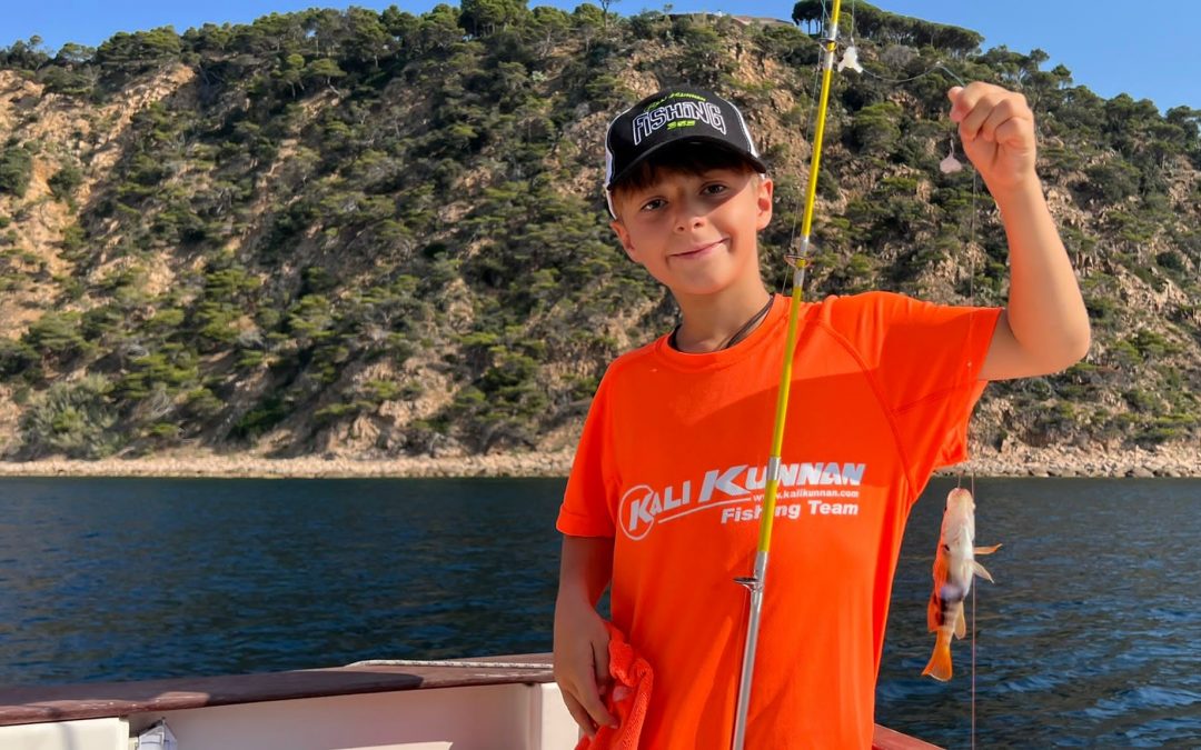 Curs de pesca per a nens i nenes